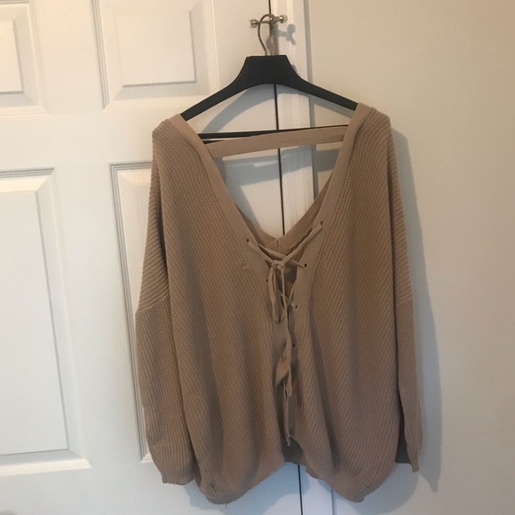 TOBI  Deep V wide neck oversized tan sweater - Picture 4 of 6